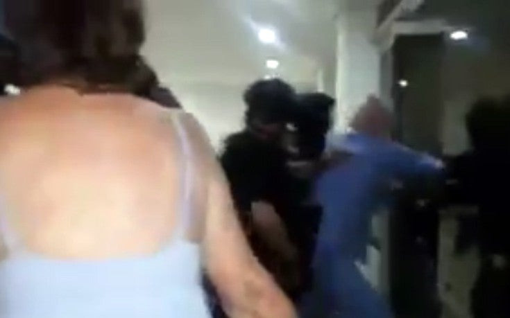 Βενεζουέλα: Η σύλληψη του Αντόνιο Λεντέσμα με τις πιτζάμες -Δείτε το βίντεο